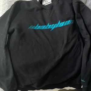 aritzia perfect crewneck !!! super cute embroidery on front and message on wrist